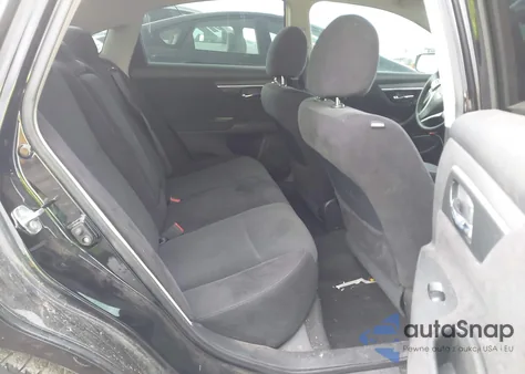 2013 Nissan Altima 2.5 S z USA, uszkodzony, nr VIN 1N4AL3AP2DC208626